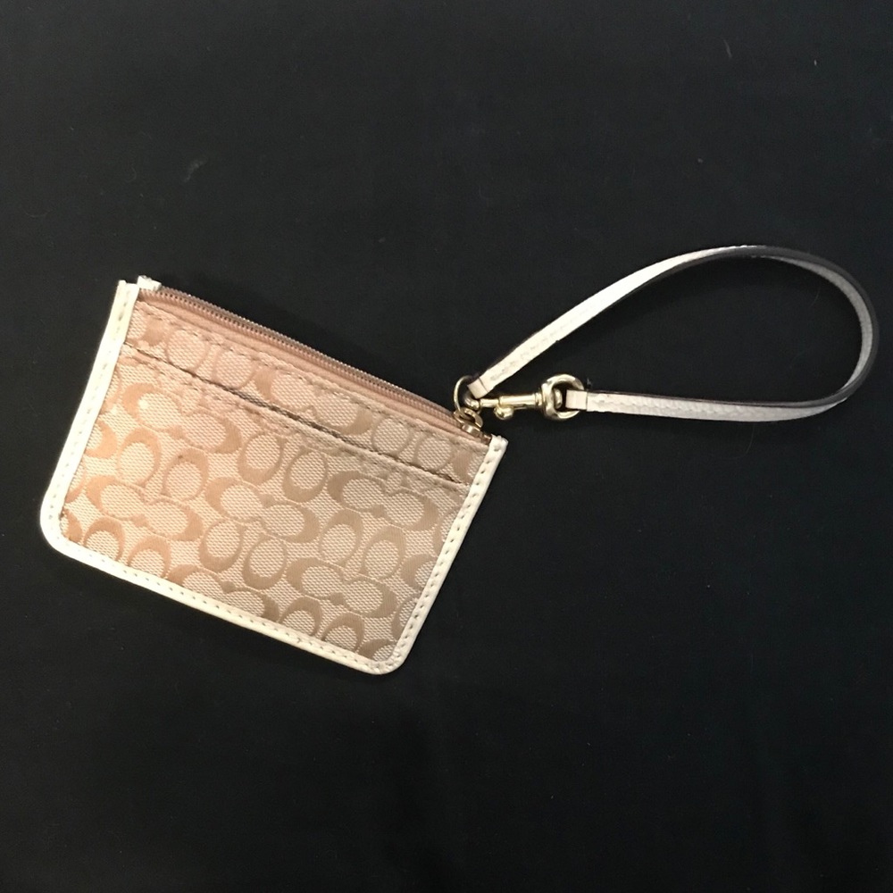 Small Coach coin/wallet wristlet